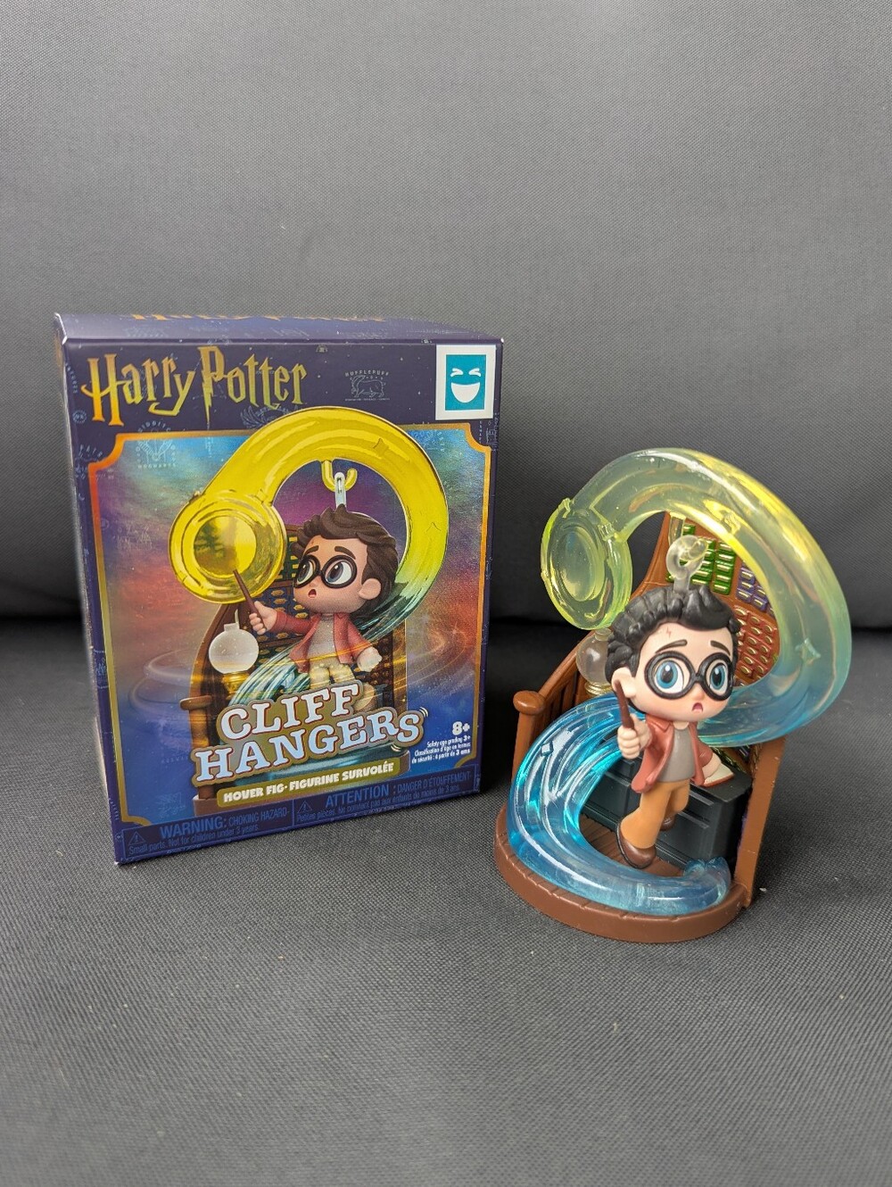Harry Potter Cliff Hangers Hover Figures - A Wand Chooses Harry